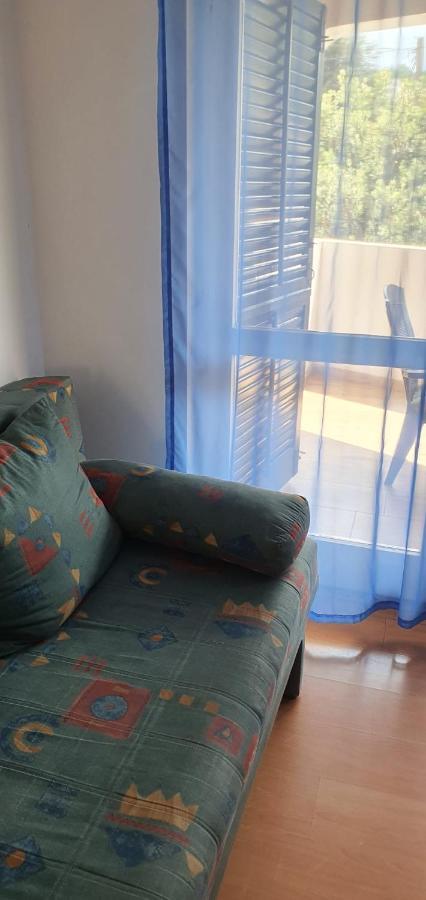 Apartmani Sonia Njivice Exterior photo