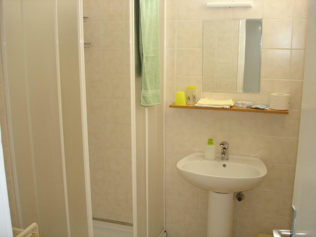 Apartmani Sonia Njivice Exterior photo